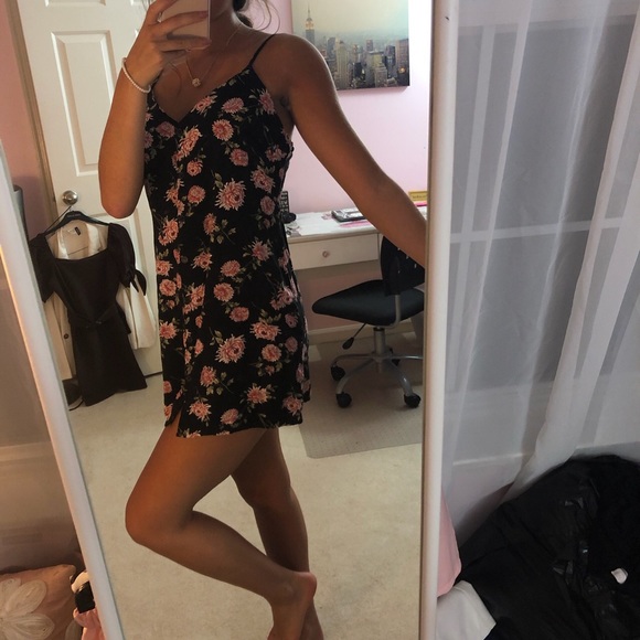 Black Floral Dress - Picture 2 of 4